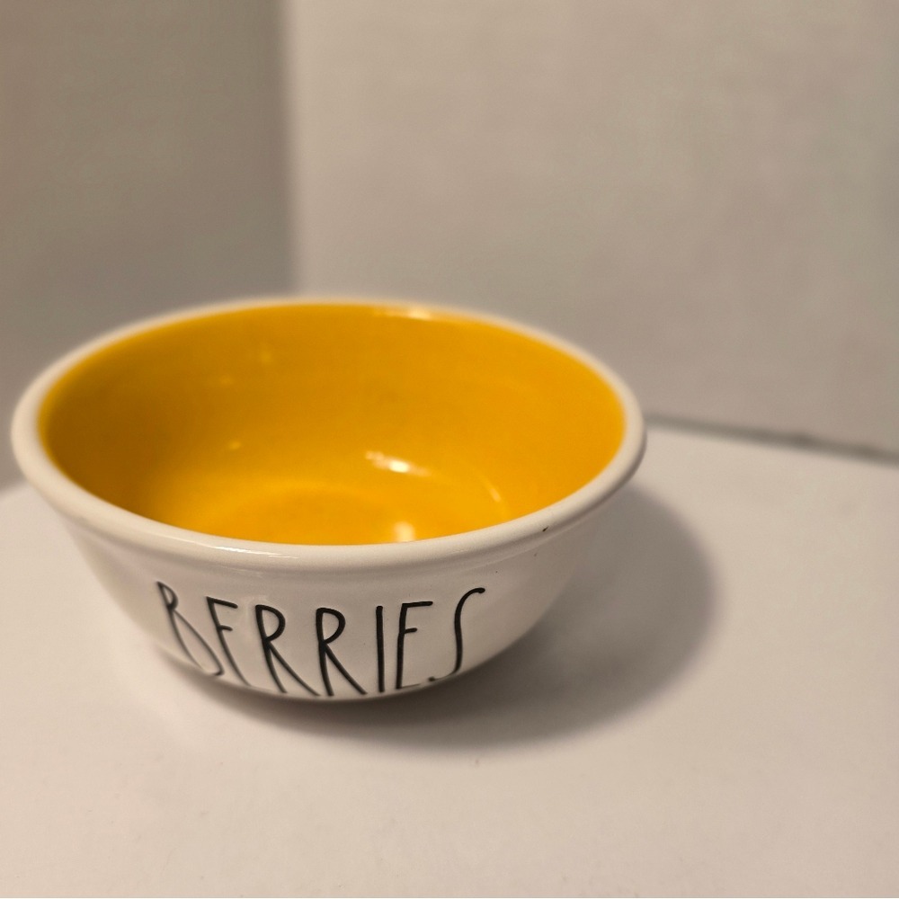 Rae Dunn Yellow and White Berries Bowl‎